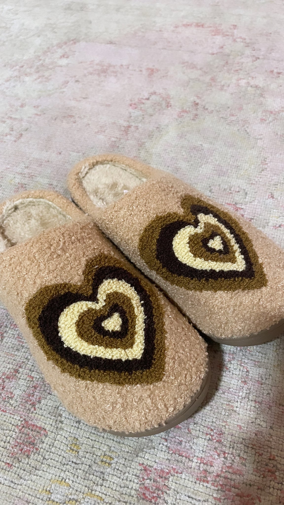 Cozy Heart Slippers (Brown)